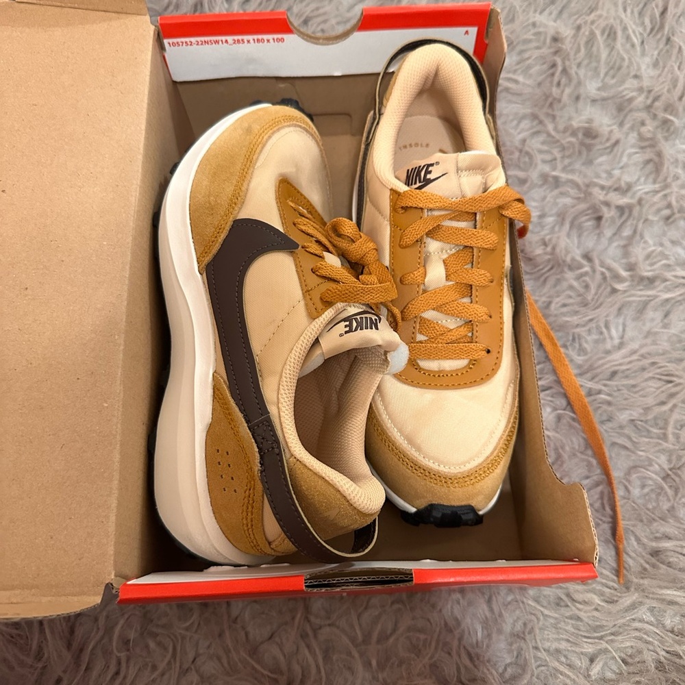 Nike waffle debut